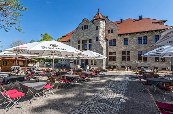 Königlich übernachten im Schlosshotel in Nebra als Geschenk