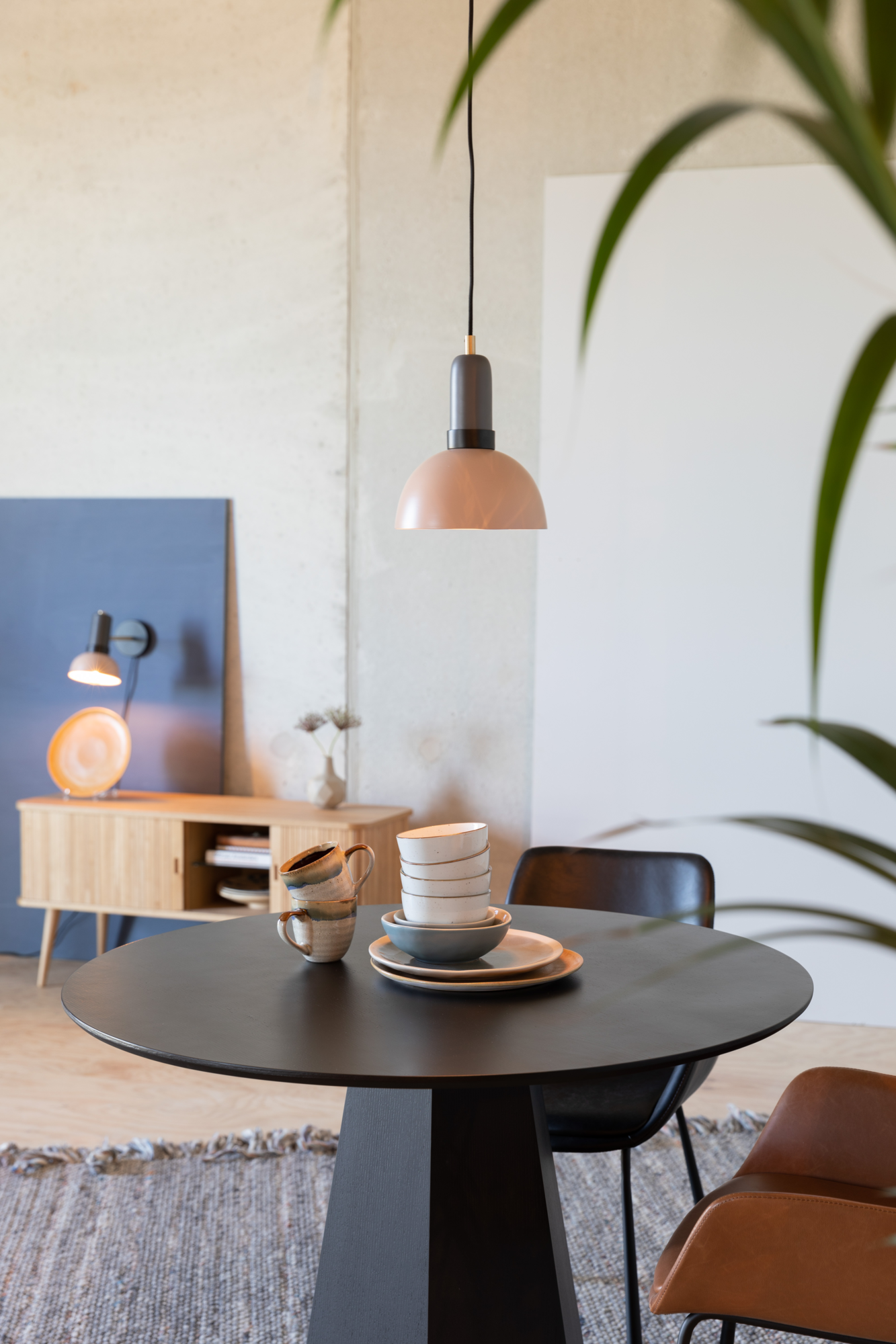 Eettafel Pilar zwart