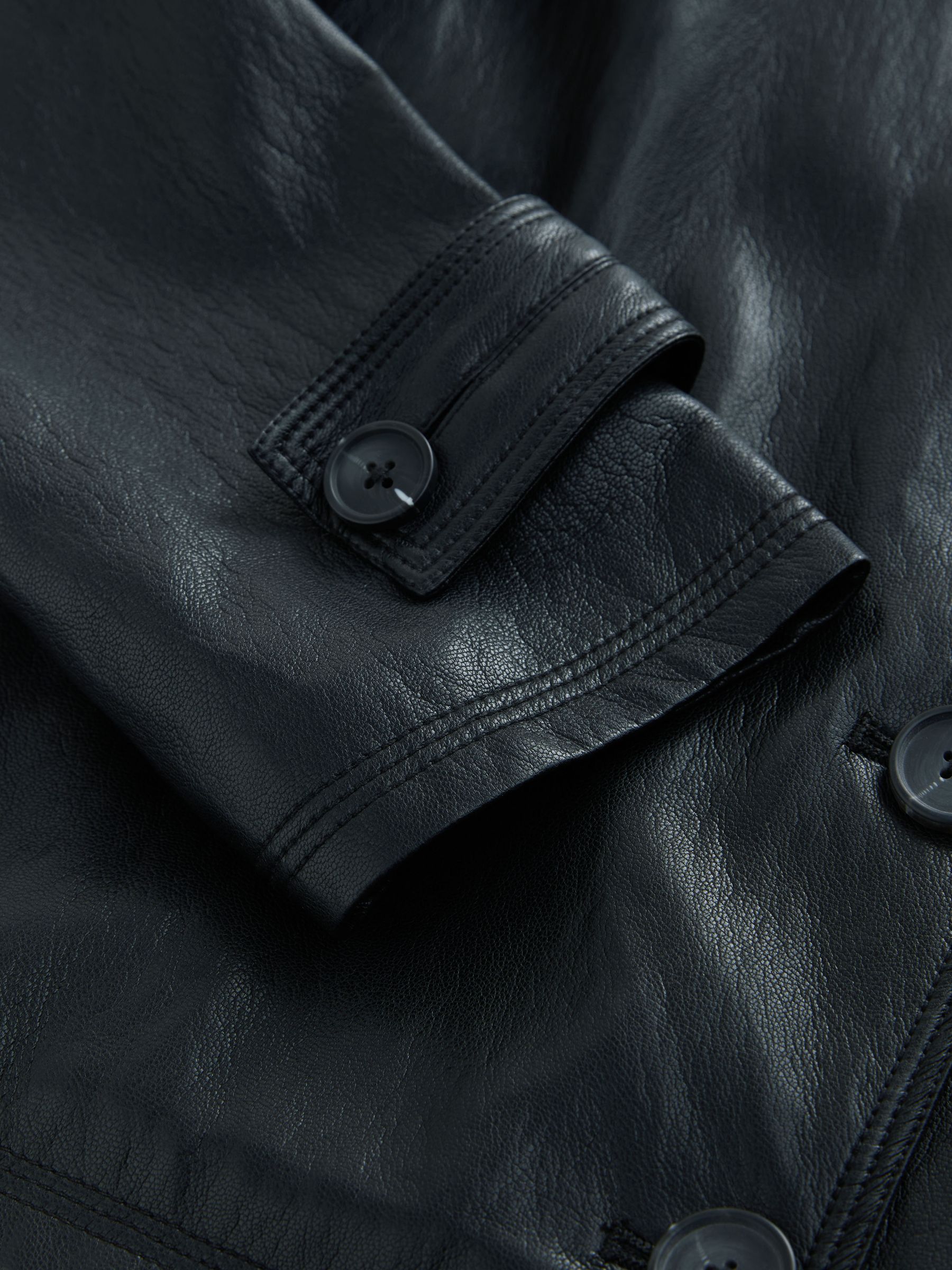 Zwart - Nothing Ordinary Faux Leather Short Trench Jacket