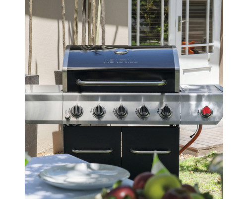Nexgrill 5-pits gasbarbecue + zijbrander, zwart, inclusief opbergplank, dekselthermometer, geëmailleerde gietijzeren planchaplaat, vetopvangbak, grillpan, grillrooster, krachtige warmtezone, zijplank, warmhoudrek. Geëmailleerd gietijzeren grillrooste