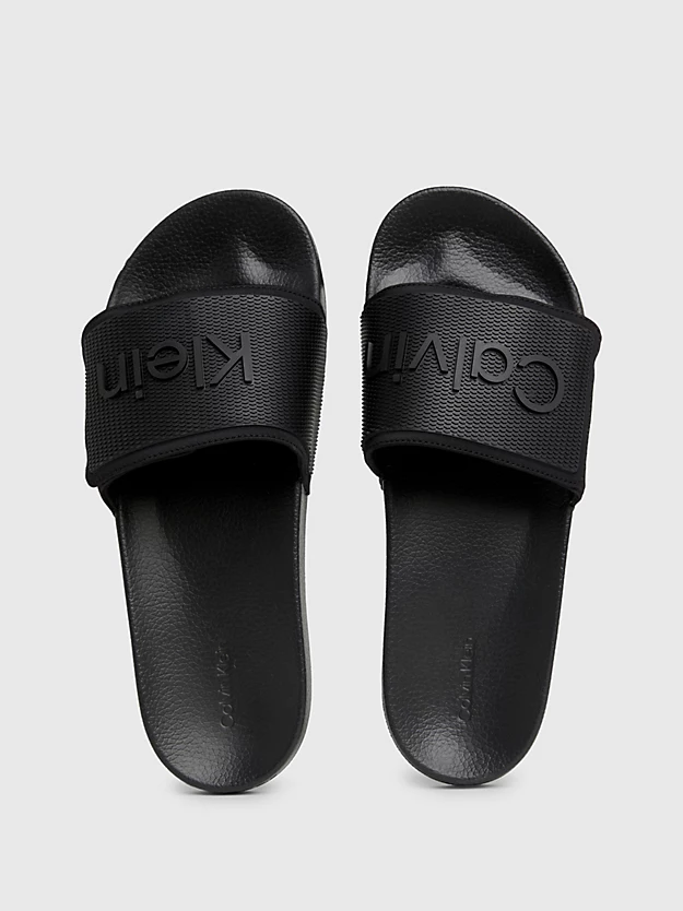 Chinelo com logotipo