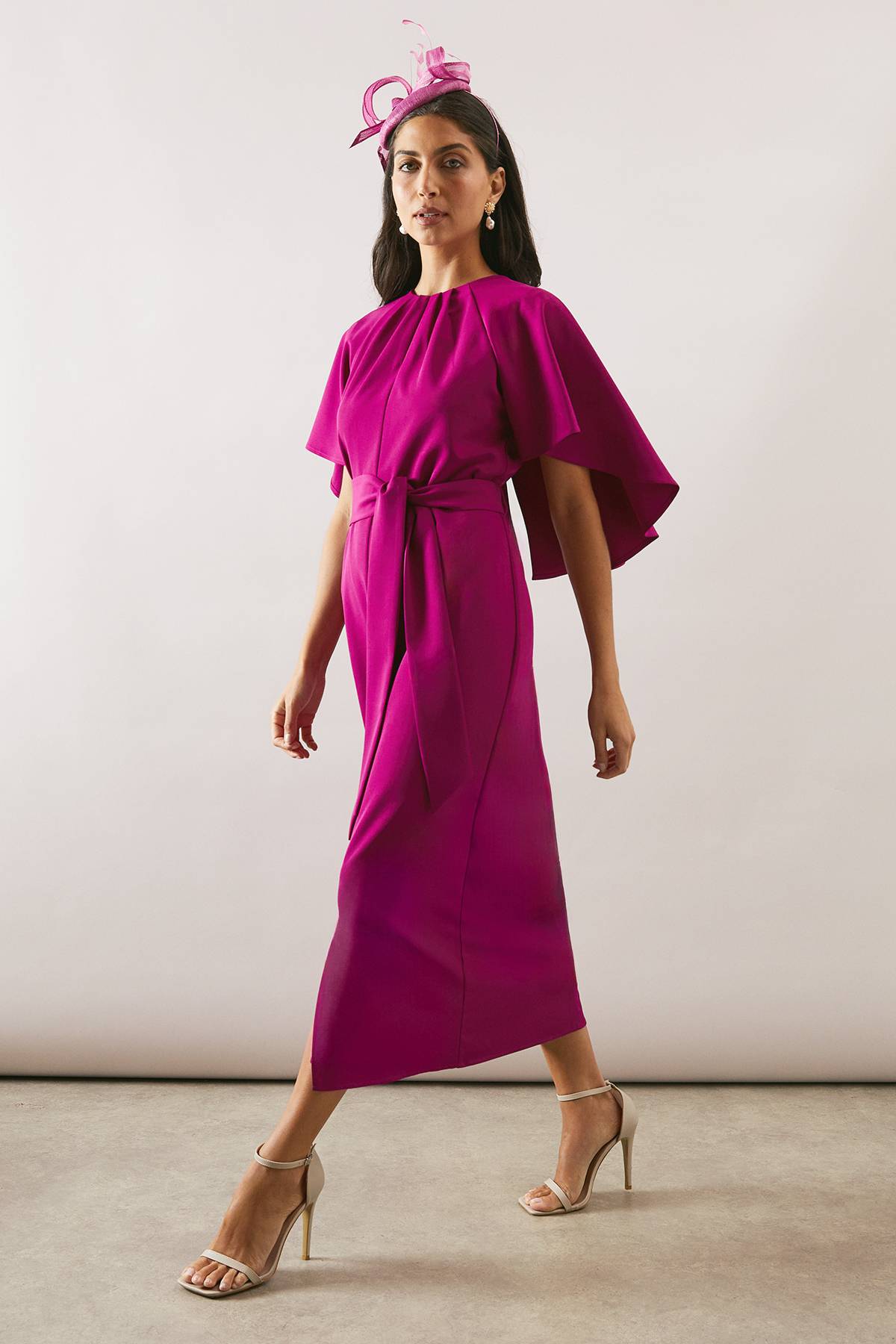 Wallis Robe Crayon Ceinturée À Cape Tissée