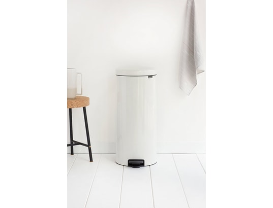 BRABANTIA - Poubelle à pédale Pedal new icon 30L - blanc - 111785