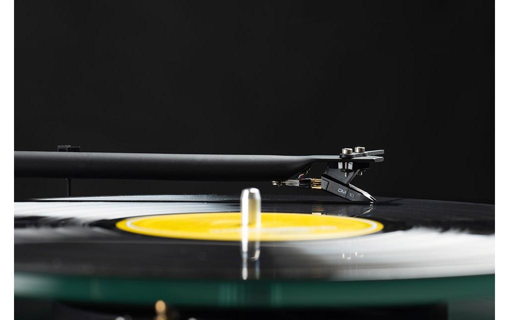 Plattenspieler T1 EVO Phono Schwarz<br>Audiophiler Einstiegsplattenspieler mit Phonostufe
