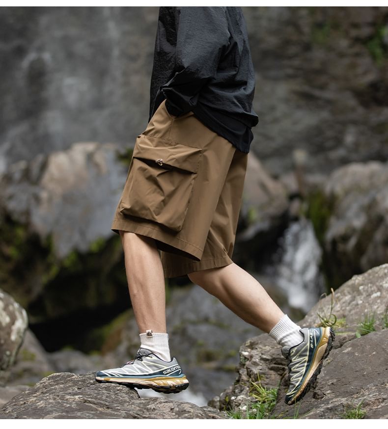 Really Point - Mid Rise Plain Cargo Shorts