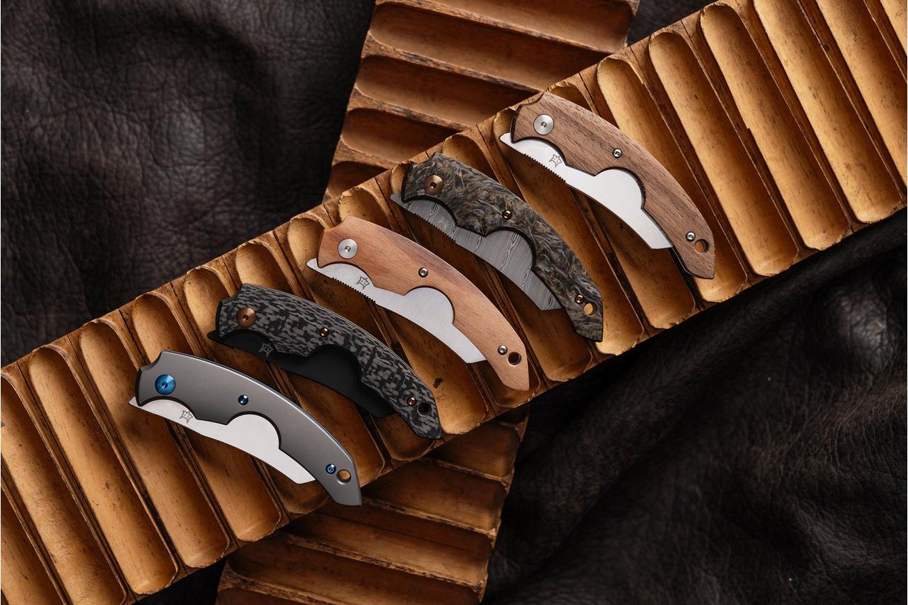 Fox Knives Virtus FX-541 DMG, Damasteel Carbon Fiber sigaarmes