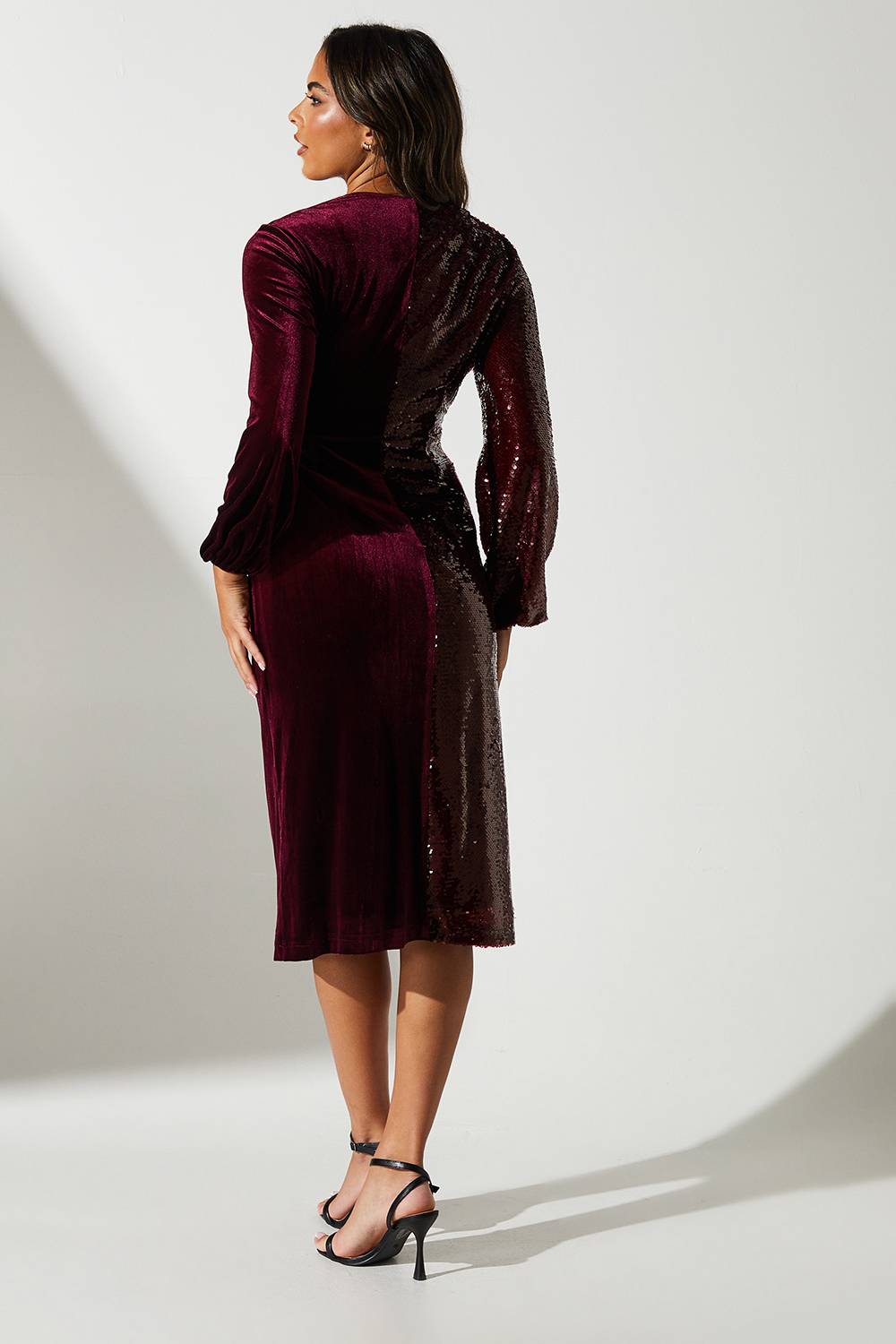 Coast Robe Portefeuille en Velours à Sequins Manches Longues de Soirée