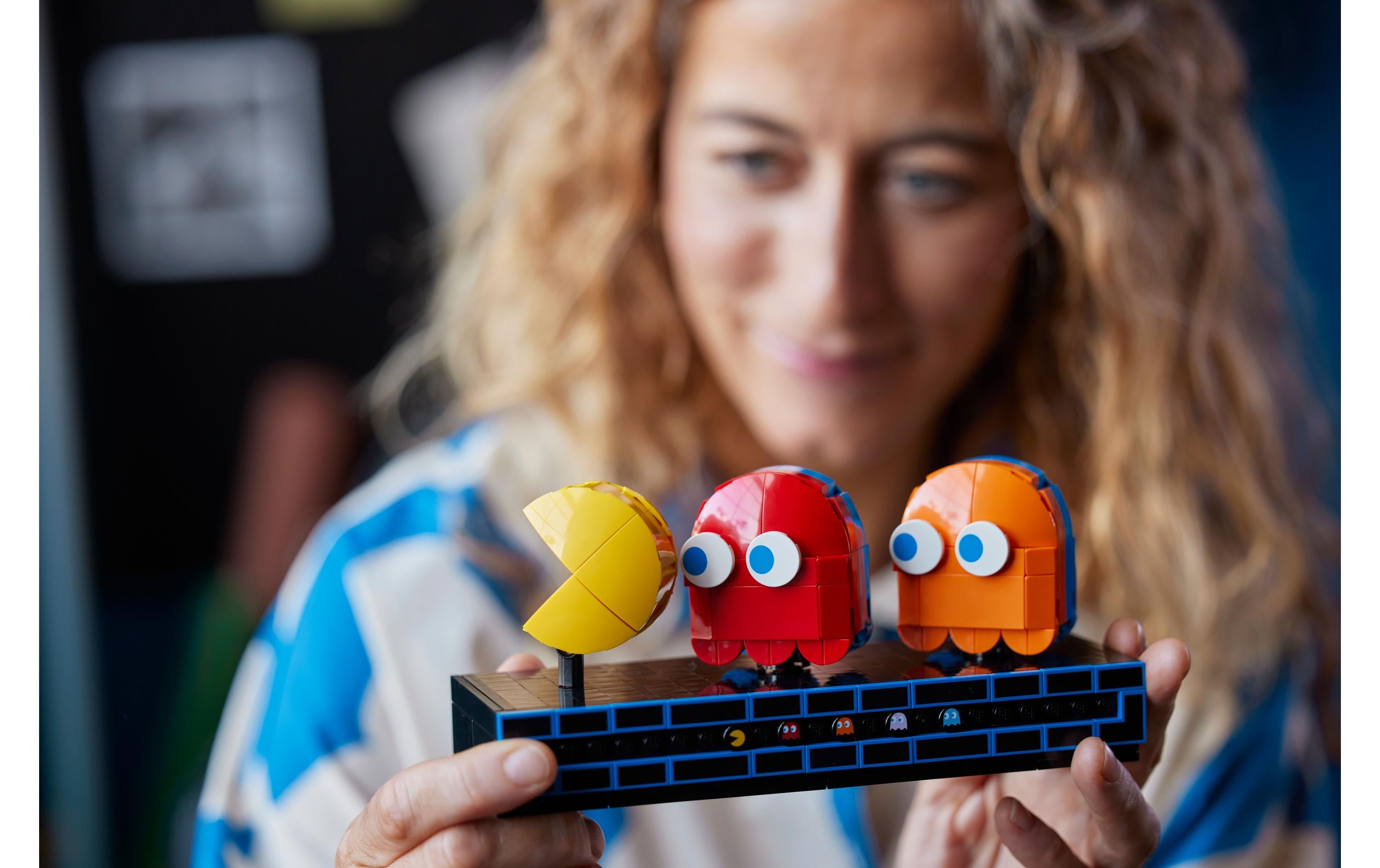 Icons PAC-MAN Spielautomat 10323<br>Premium-Bauset mit authentischen Details