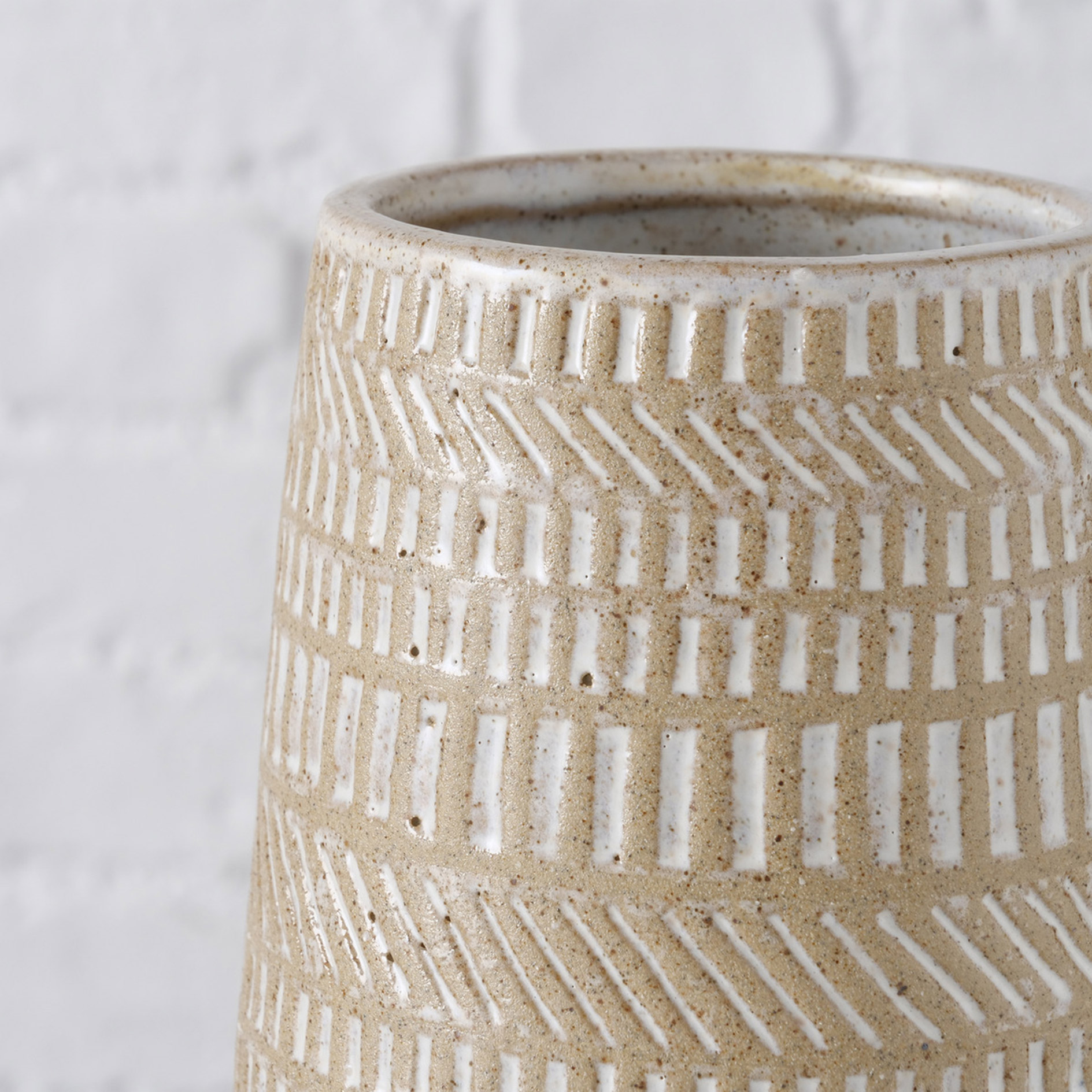 Vase - beige oder weiß - sortiert - Steingut