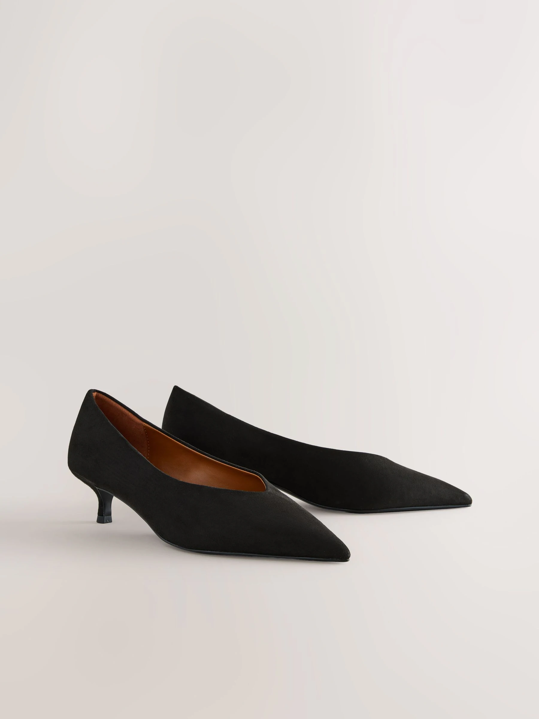 Zwart - Puntige lage naaldhakken schoenen