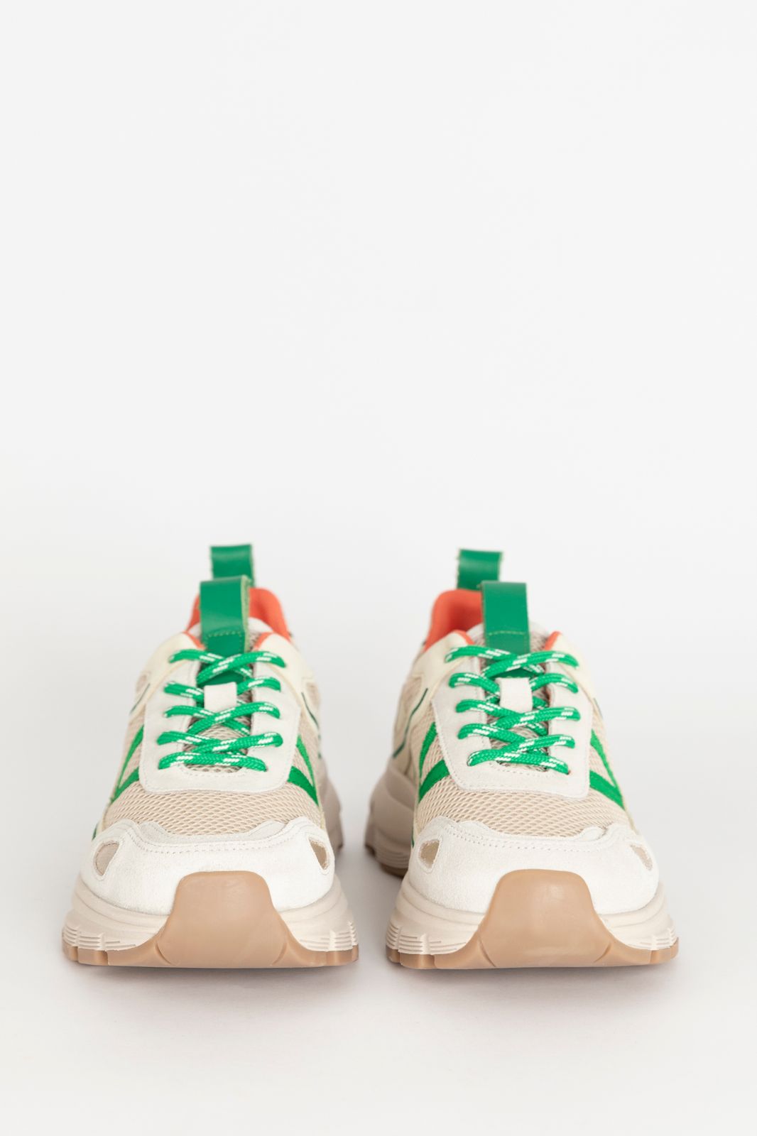 Witte sneakers met groene details