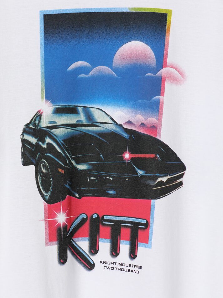 Camiseta Maxi Estampada Knight Rider - Universal - Branca