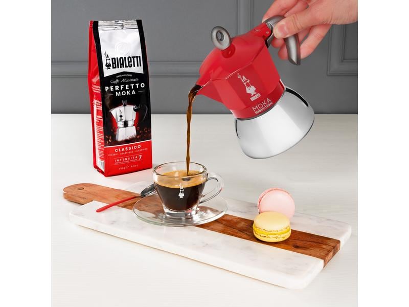 Bialetti Espressokocher New Moka Induktion 2 Tassen, Rot Italienische Espressokanne – ein Design-Klassiker