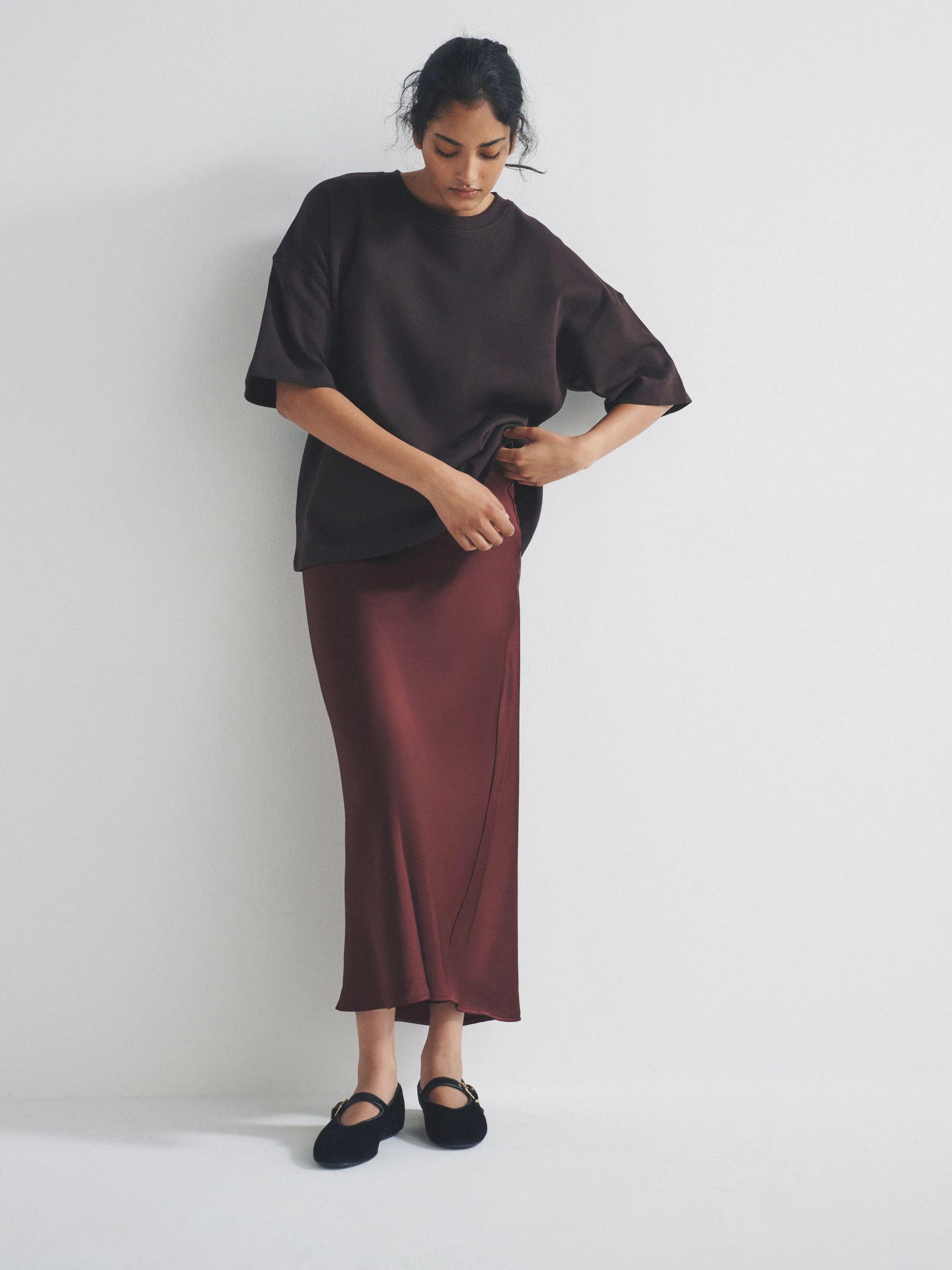 The Set 2 Pack Satin Midi Skirts