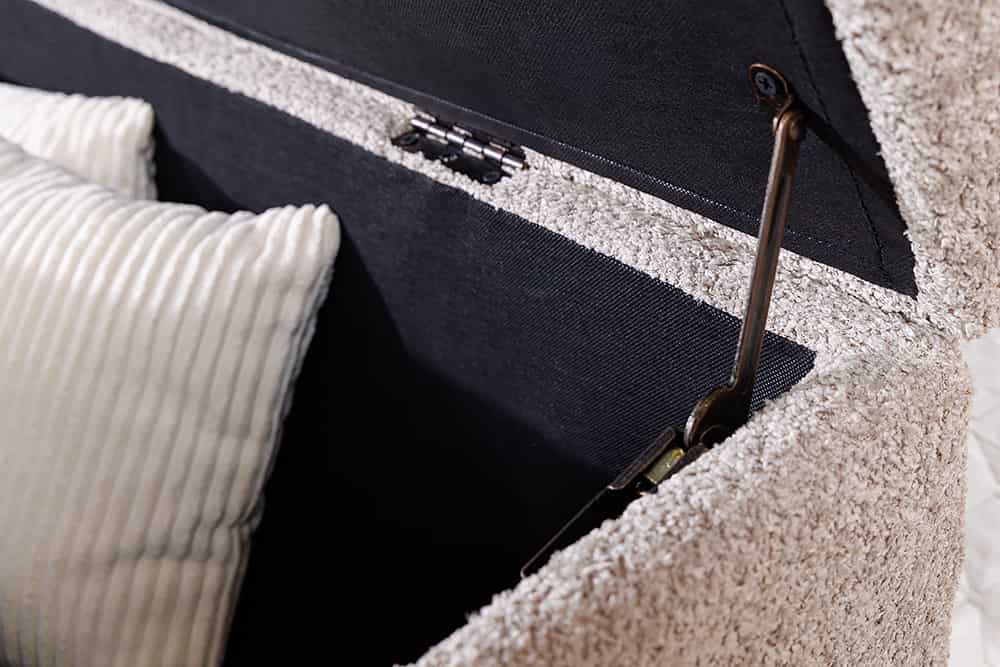 Chesterfield Bettbank EXTRAVAGANCIA 140cm champagner greige Bouclè mit Stauraum