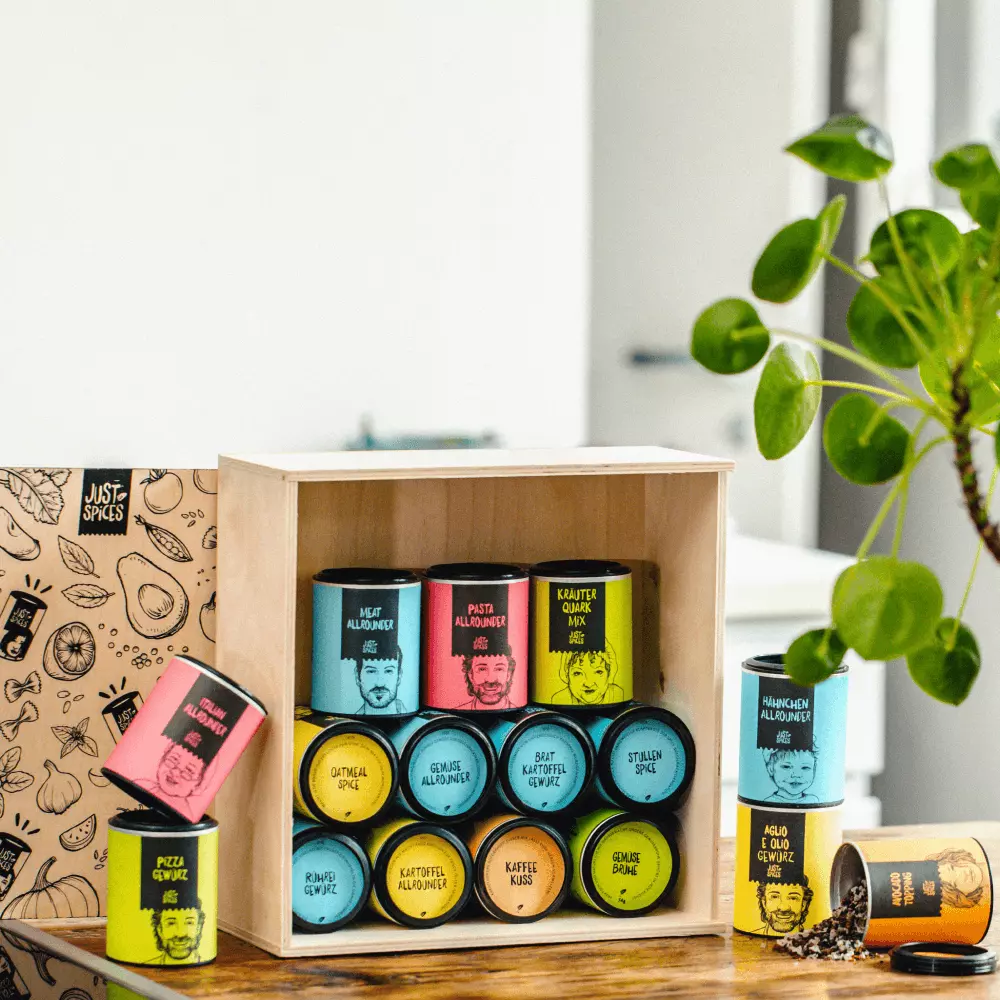 Große Holzbox: 16 Gewürze