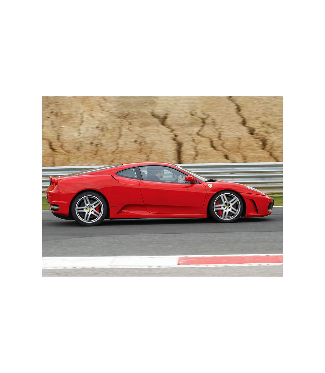 SMARTBOX - Séance de pilotage en Ferrari - Coffret Cadeau Sport & Aventure