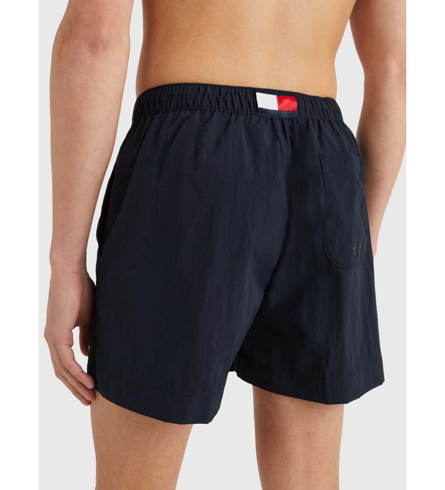 Calção de banho Tommy Hilfiger Essential de comprimento médio, azul marinho