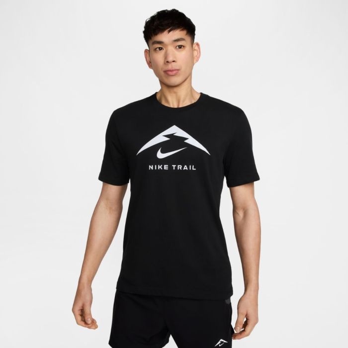 Nike Herre T-shirts Dri-FIT Trail Logo SS Tee Sort