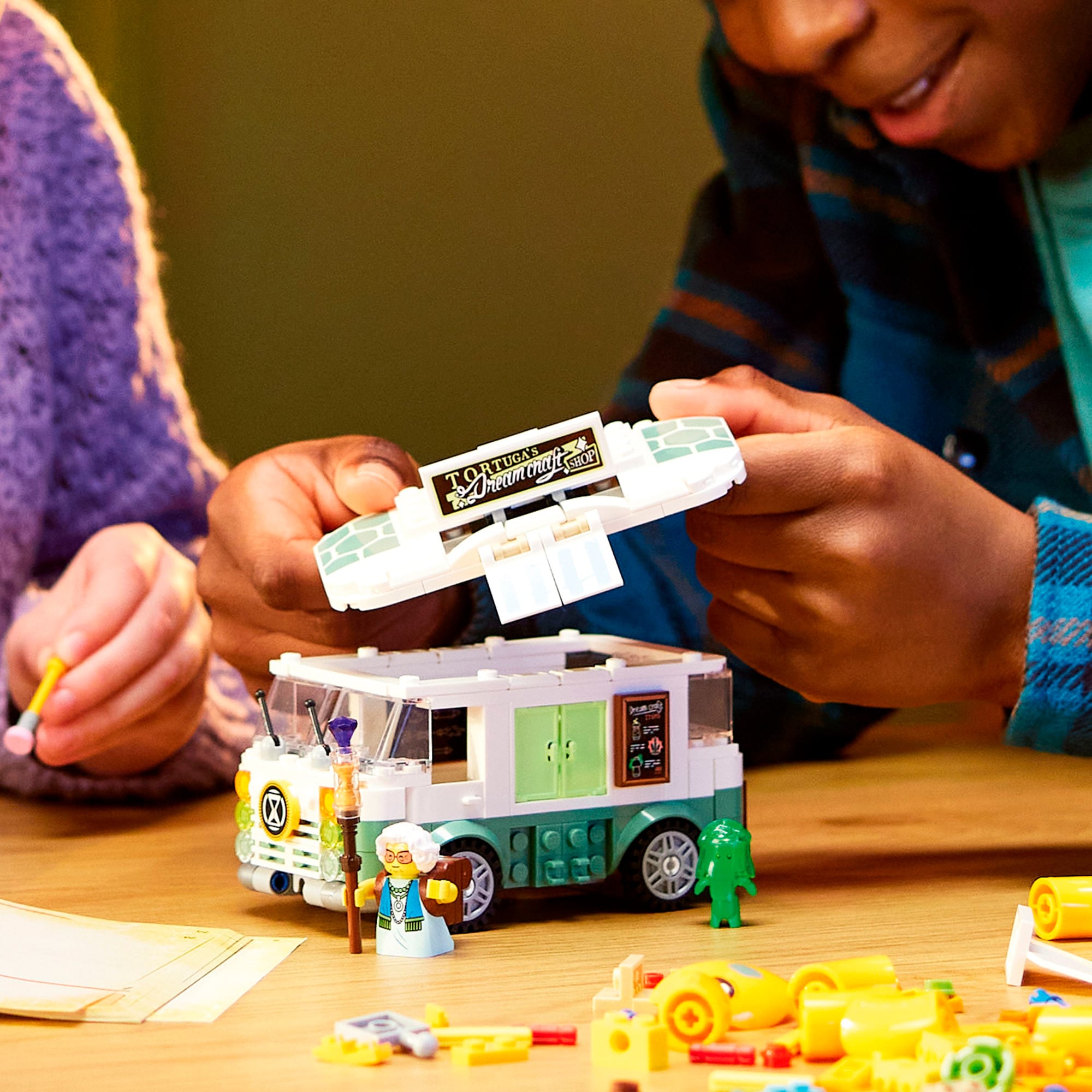 LEGO Konstruktionsspielzeug DREAMZzz Mrs. Castillos Schildkrötenbus