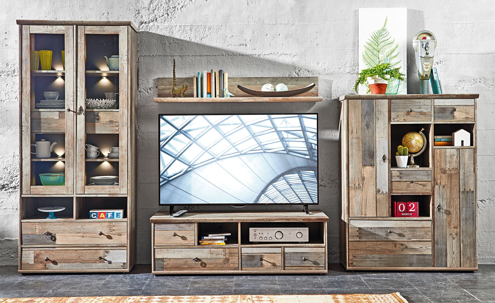 Vitrine Bonanza Driftwood Nachbildung ca. 83 x 189 x 39 cm