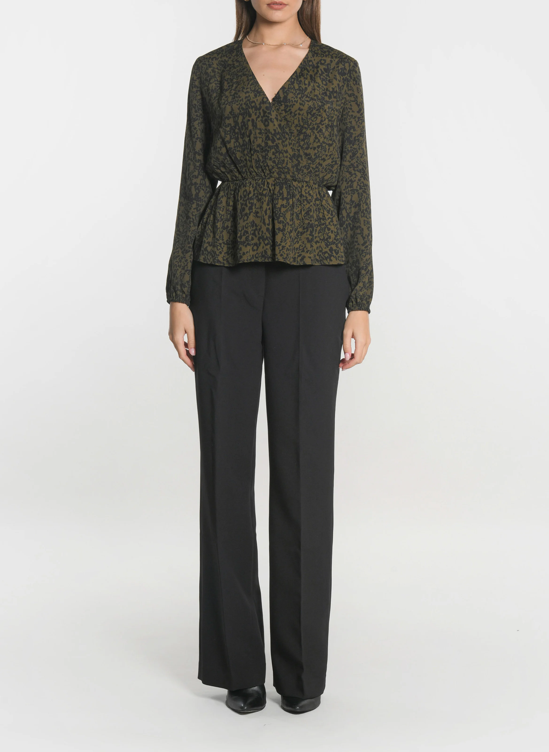 VITTORIA - Blouse col V imprimé| Kaki