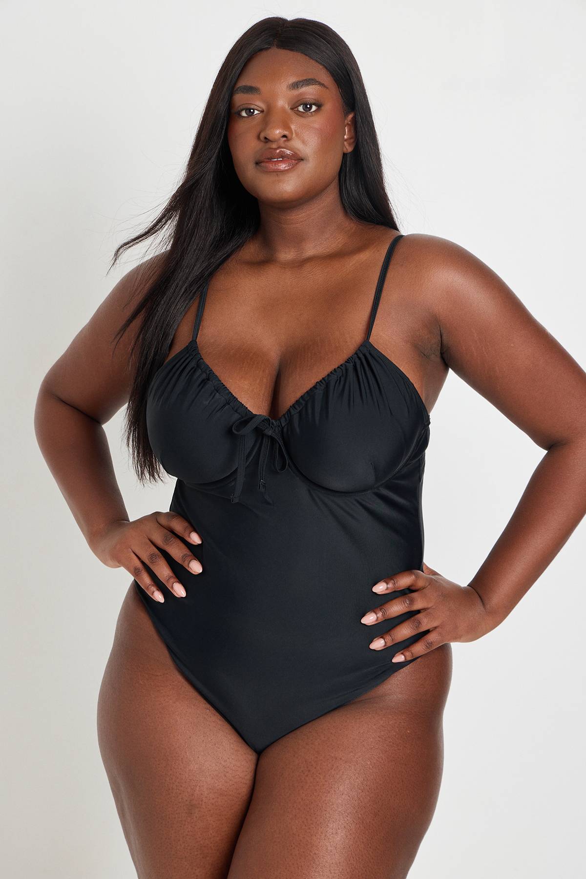 boohoo Maillot De Bain Grande Taille Essentiel À Armatures