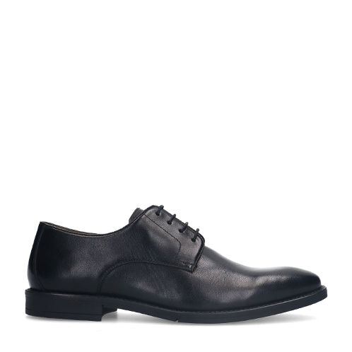 Zwarte leren veterschoenen