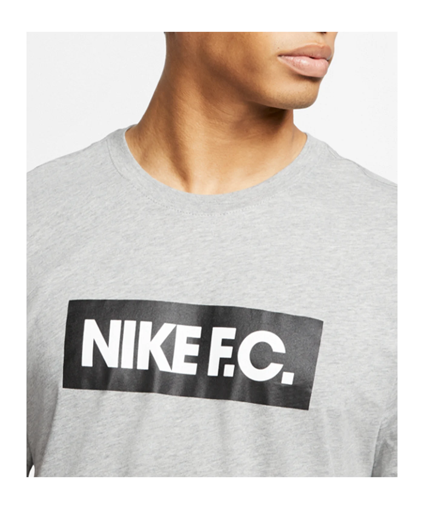 Nike F.C. Essential T-Shirt Grau Schwarz F063