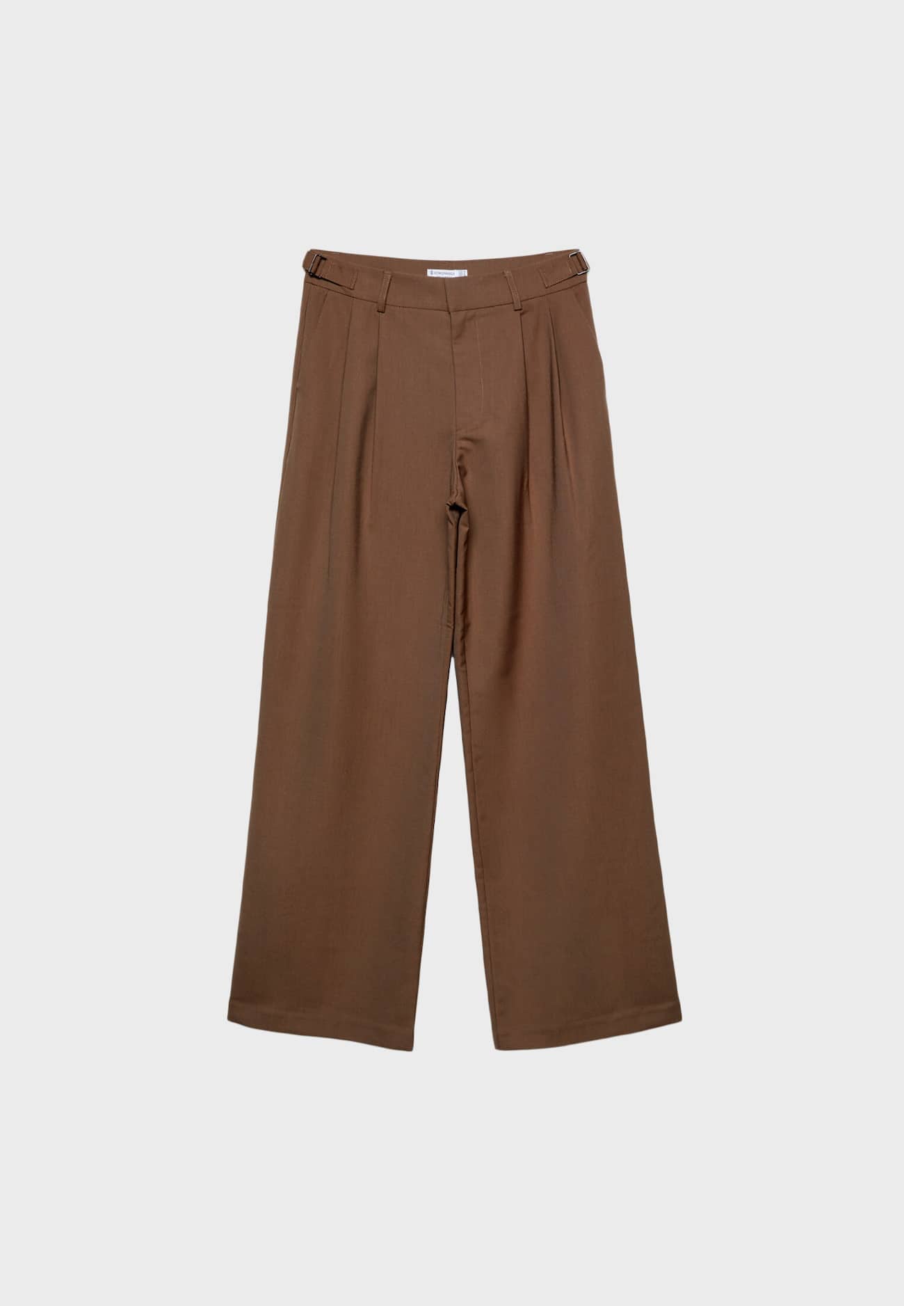 Calças elegantes com cintura ajustável.