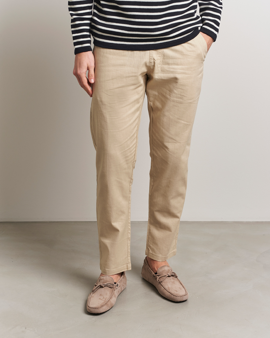 Tod's Lacetto Gommino Carshoe Taupe Nubuck