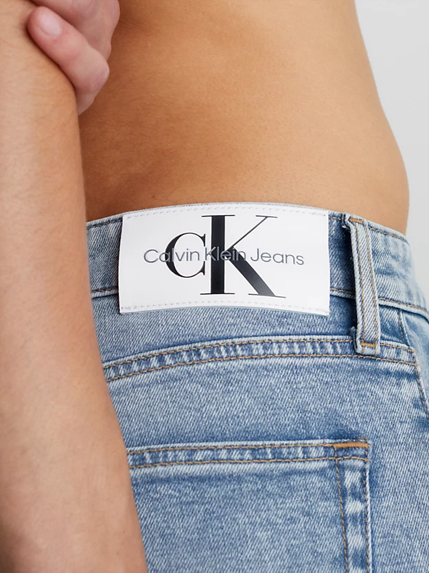 calça jeans justa