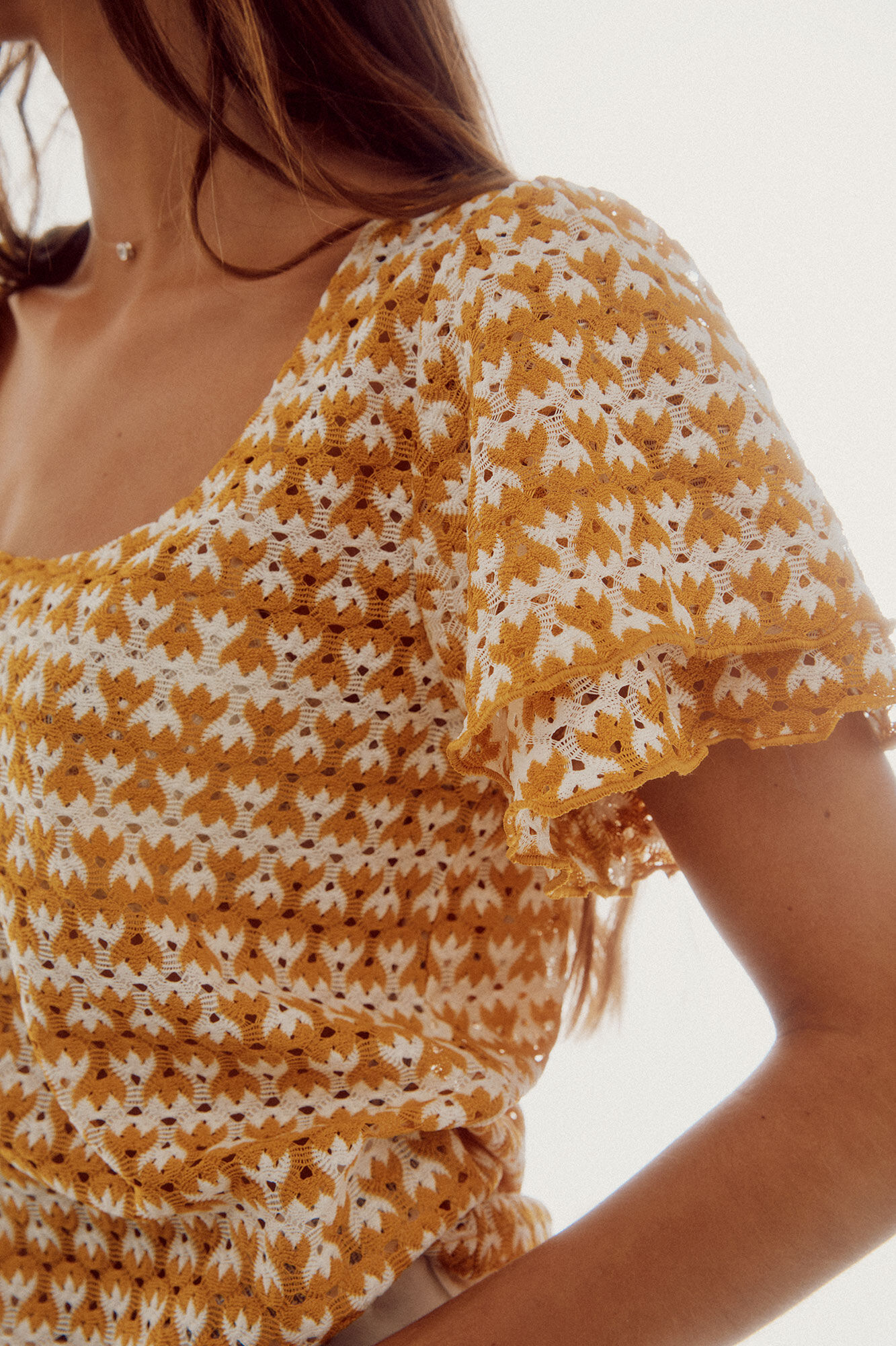 Blusa com babados - Estampa amarela