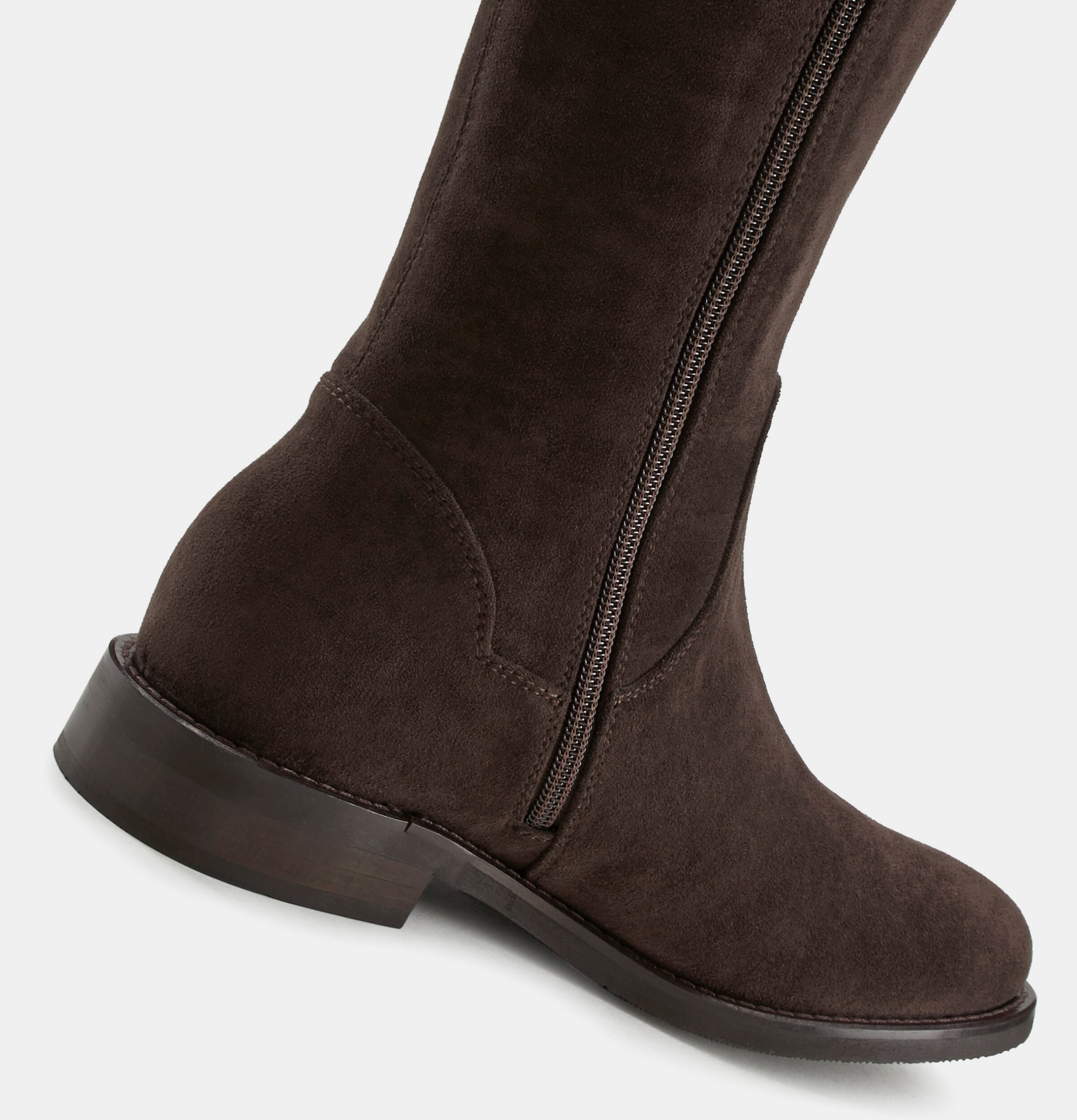 Reißverschlussstiefel