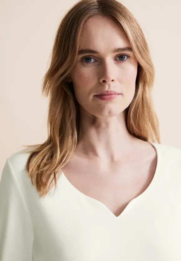 Shirt mit Herzausschnitt - off white