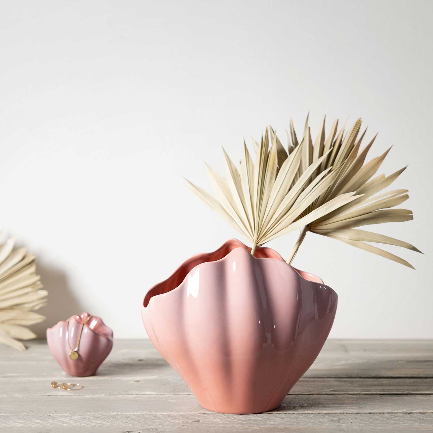 Perlemor Vase Pink, 10.9'' x 7.7'' x 9.2'', earthenware