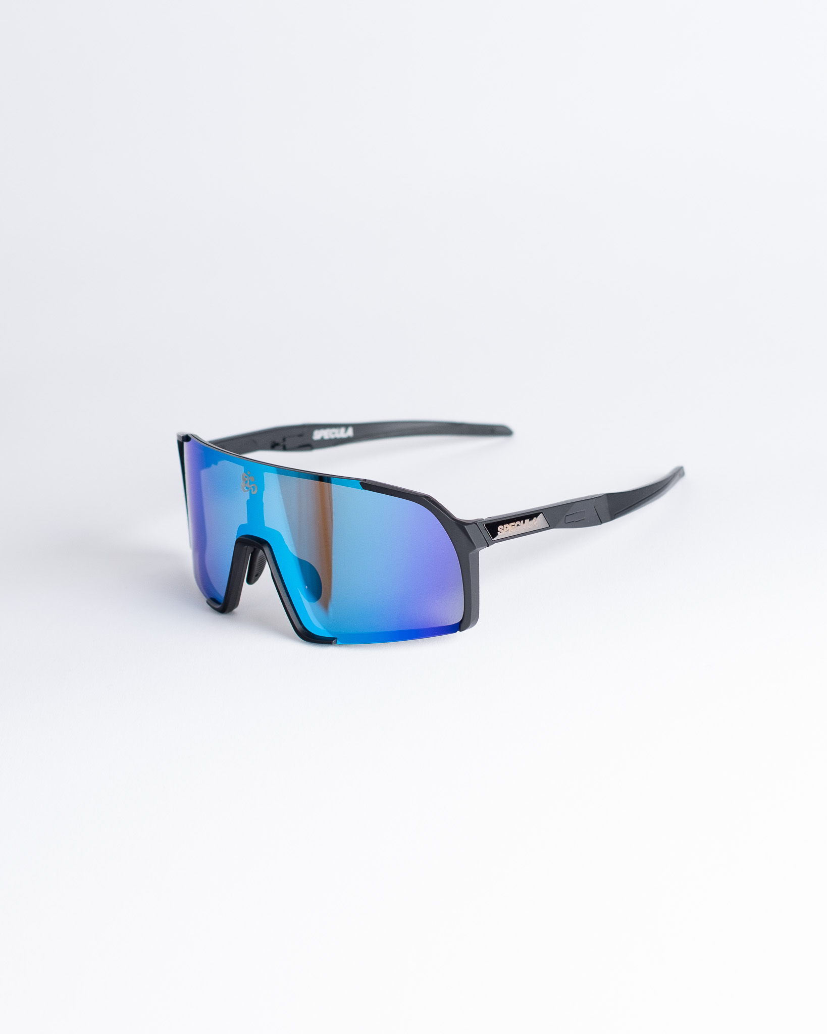 Specula Hanssen Small Black/Ice Blue