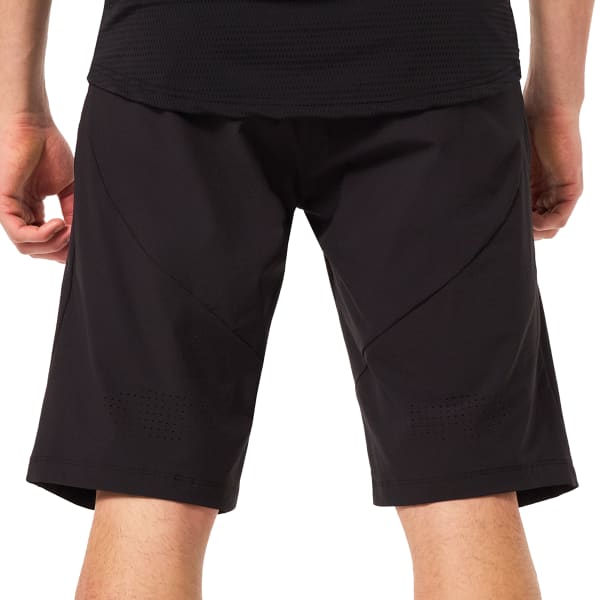 Short VTT OAKLEY SEEKER AIRLINE SHORT BLACKOUT