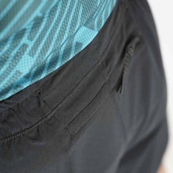 Short trail RAIDLIGHT DYNAMIC SHORT BLACK
