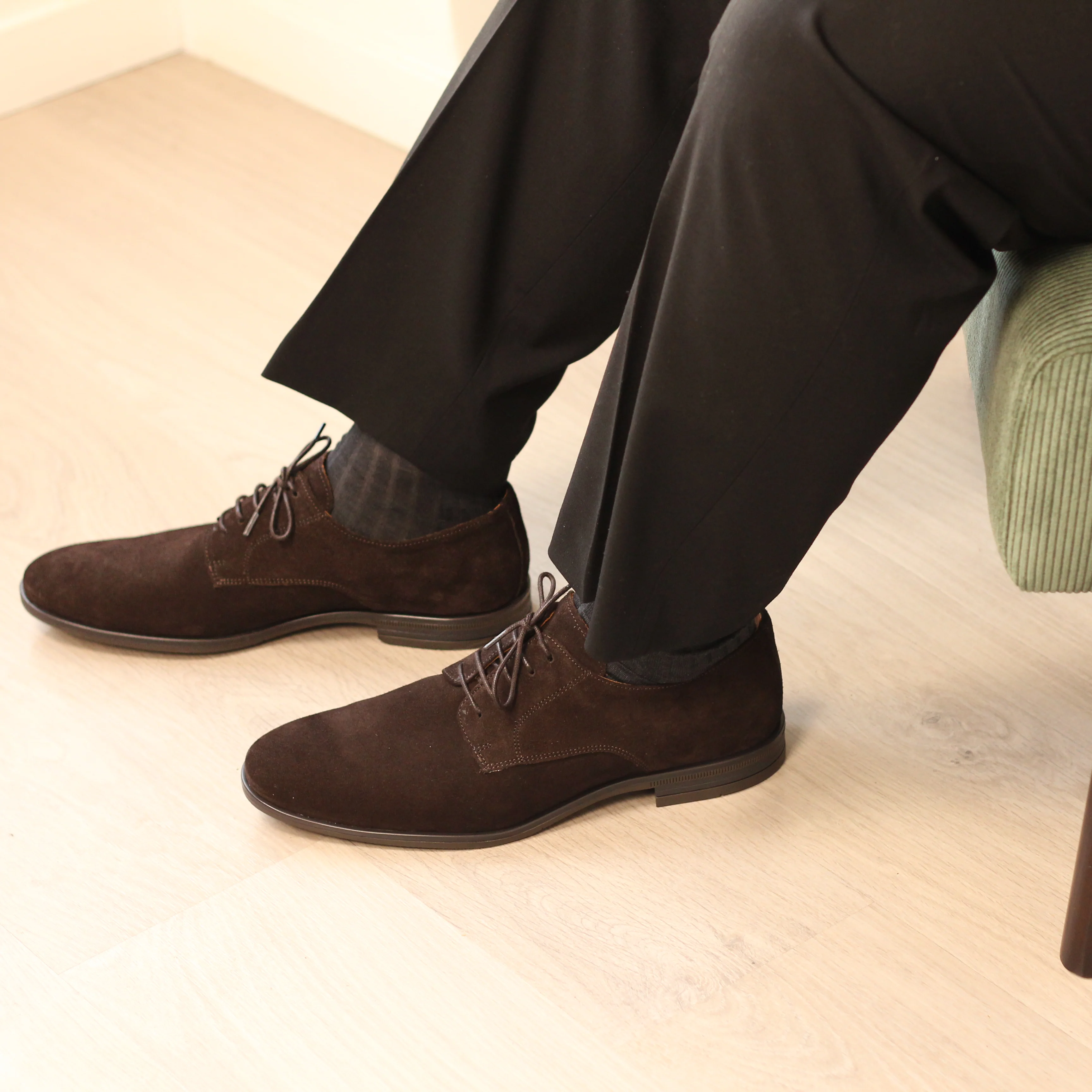 Larry-Derby en cuir velours marron