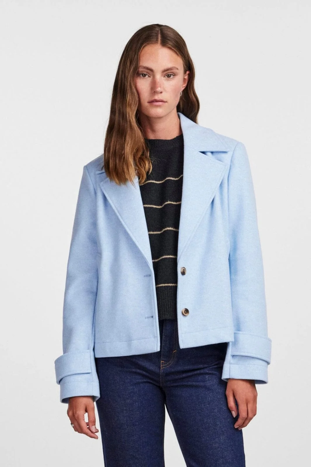 Pieces Pcbeatrice Short Jacket 4366031 angel falls
