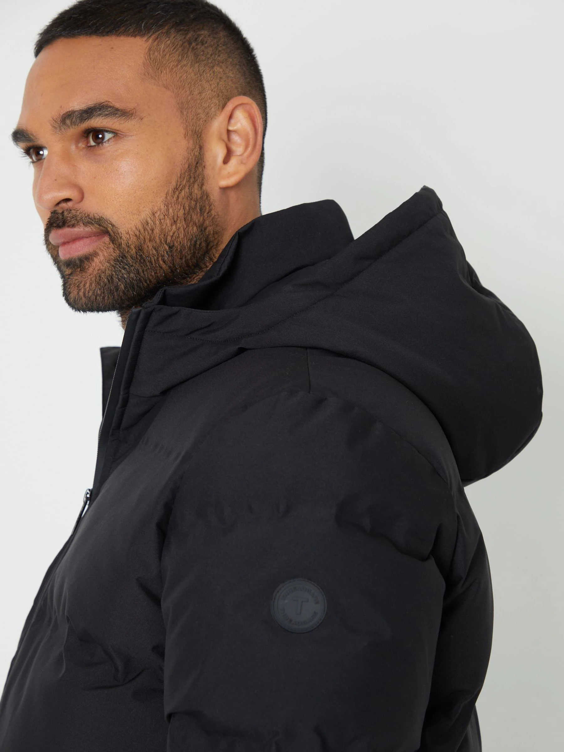 Zwart - Threadbare zwarte waterdichte pufferjas met capuchon