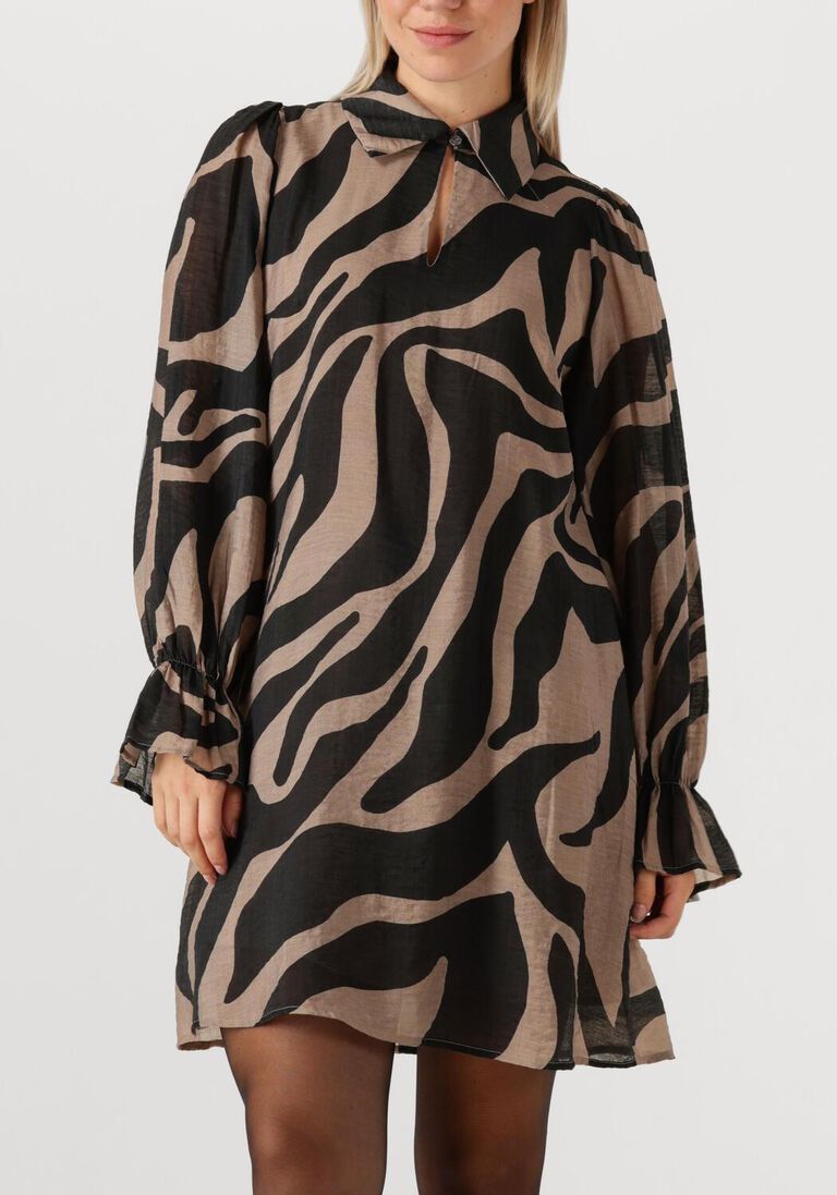 zwarte bruuns bazaar midi jurk bbarmada dress