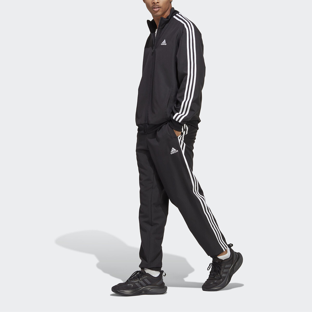 ADIDAS ROUPAS ESPORTIVAS<br>Conjunto de treino em tecido com 3 listras