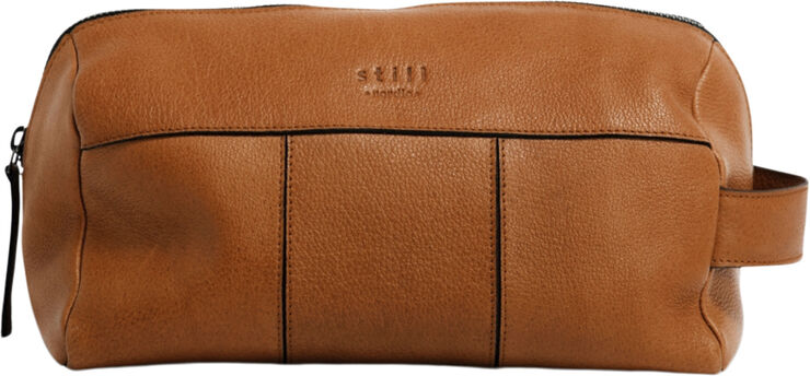 Still Nordic stillRichard Toiletry Bag Light cognac