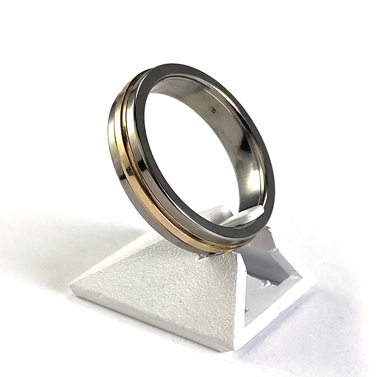 Bague d'occasion titane et or 375 jaune 5 mm