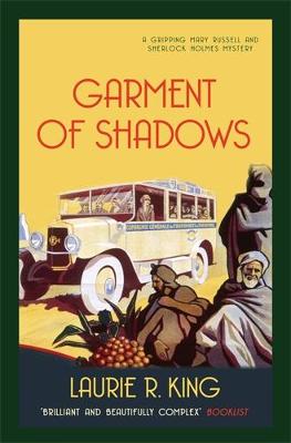 Garment of Shadows - Mary Russell & Sherlock Holmes (Paperback)