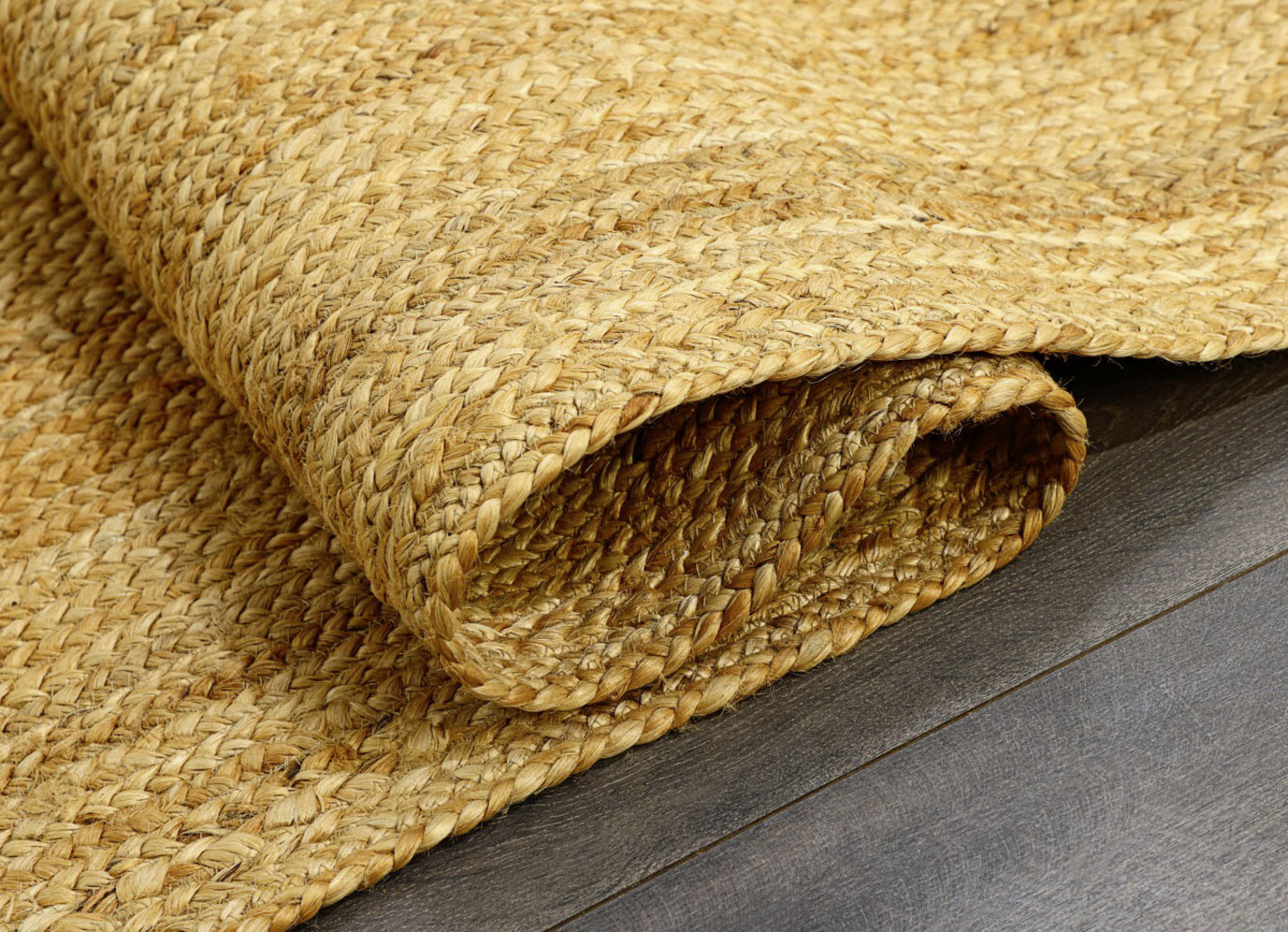 Teppiche und Brücken aus Jute