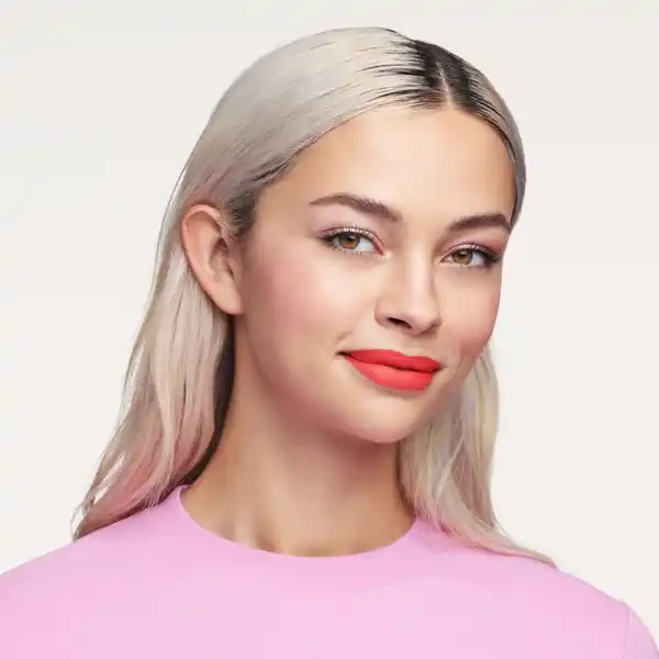 8h matte liquid lipstick 09 Fiery Red