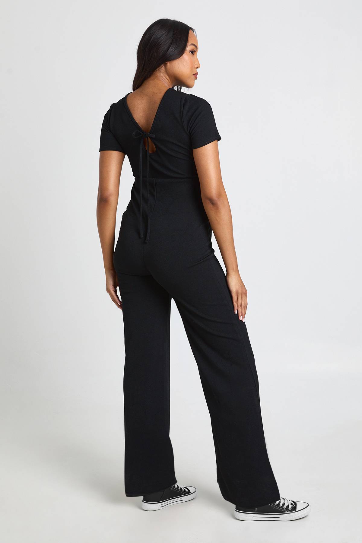boohoo Combinaison De Maternité Côtelée Avec Taille Nouée